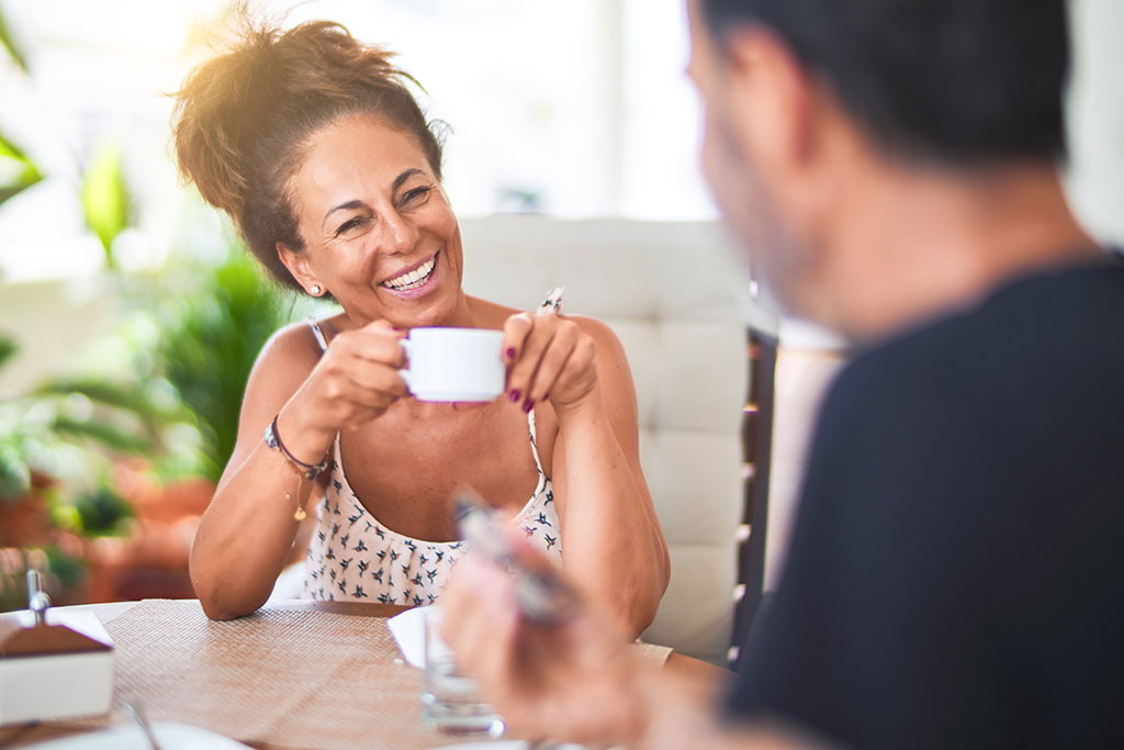 Couple drinking coffee