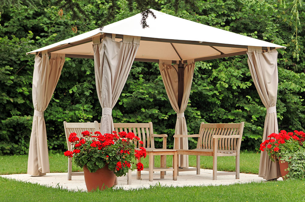 Covered patio with outdoor furniture