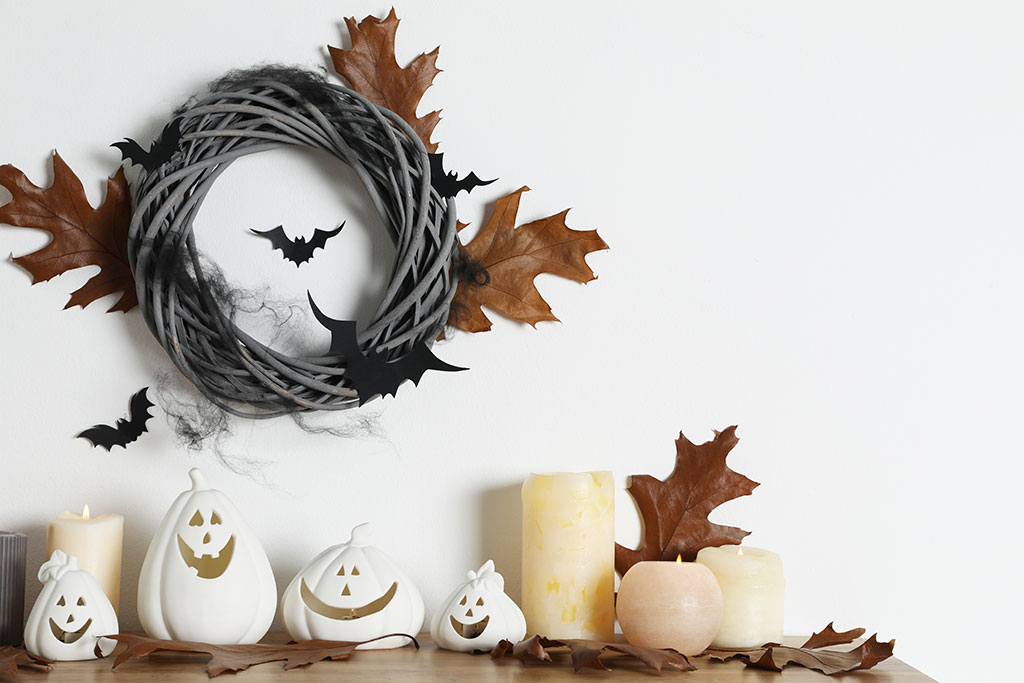 Minimalist halloween decor