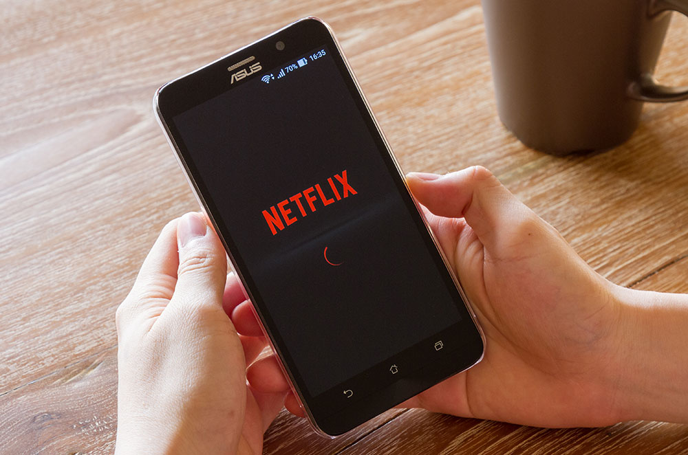 Netflix app on phone loading